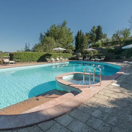 Ginestraio 14, Emma فيلة *