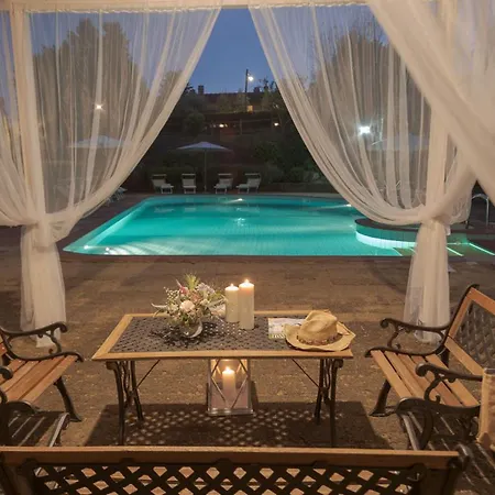 Ginestraio 14, Emma *